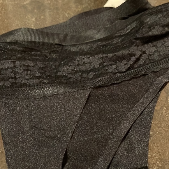 Plus Size Lingerie Panties - Picture 4 of 5